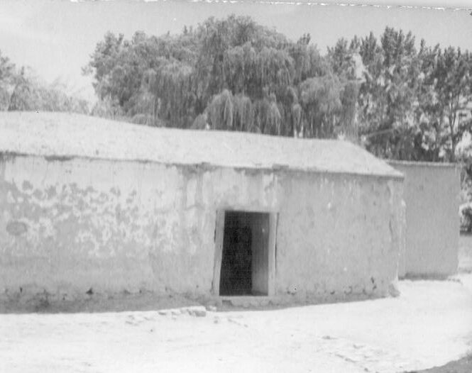 Rancho de adobe y paja