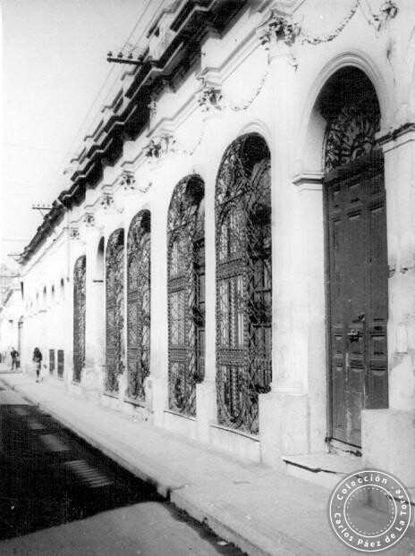 Ventanas con rejas panzonas