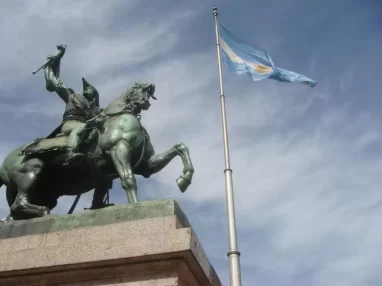 Decreto sobre la bandera