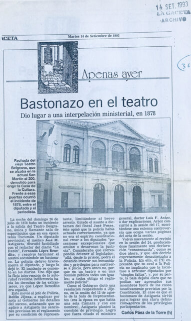 Bastonazo en el teatro